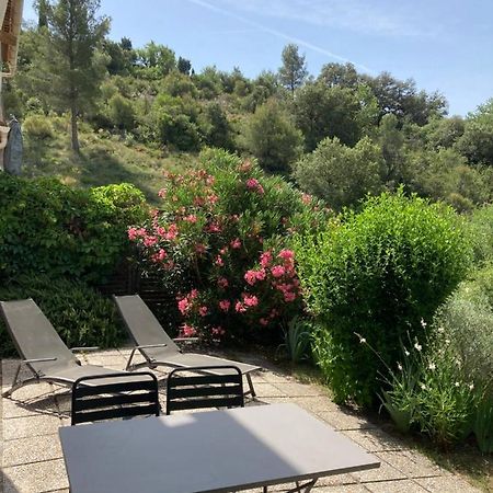 T2 Classé 2* calme au coeur du village provençale Gréoux-les-Bains Exterior foto