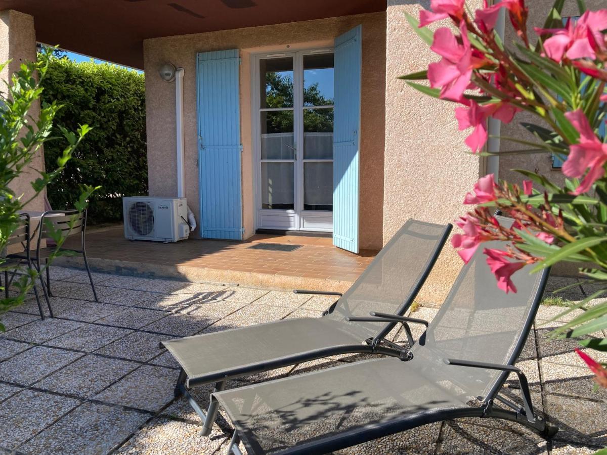 T2 Classé 2* calme au coeur du village provençale Gréoux-les-Bains Exterior foto